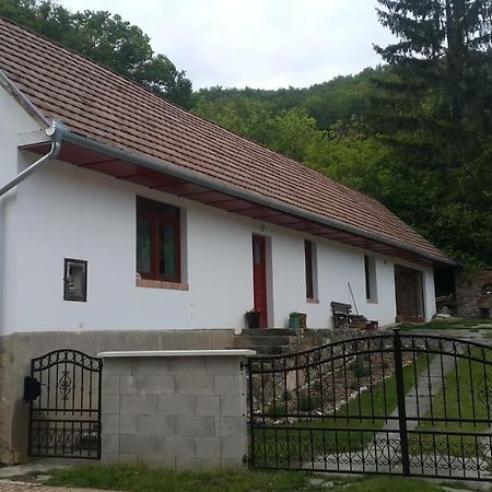 Jéhn Vendégház Obanya Kültér fotó